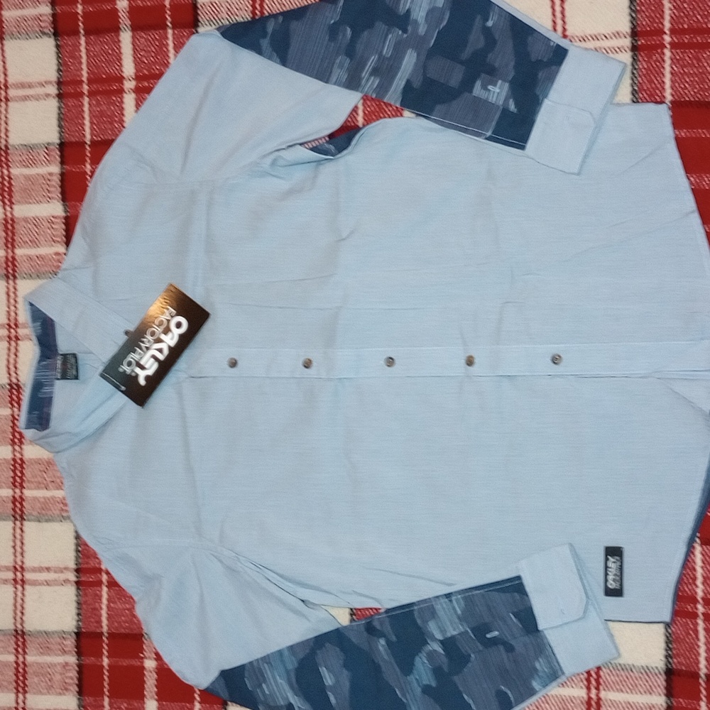 NWT Oakley Factory Pilot Button Up Shirt